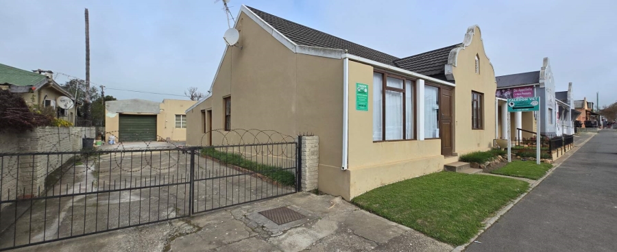 5 Bedroom Property for Sale in Riviersonderend Western Cape